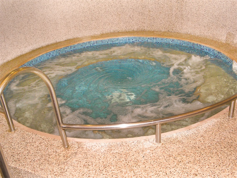 温泉水疗应该多久换一次水？