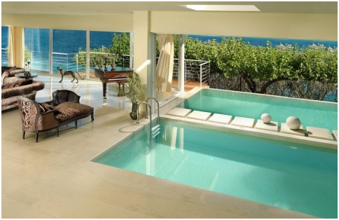 别墅游泳池怎么建造,亿万先生MR助力打造个人别墅游泳池，尽享水中奢华时光？